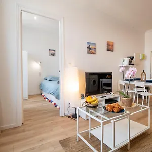 Apartment Private Independant Flat - Center - 2 Balconies, Lourdes